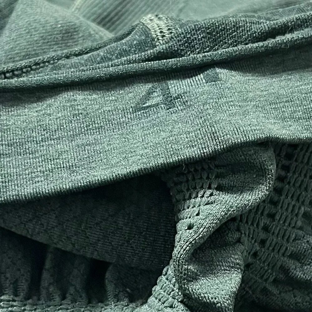 LULULEMON In The Flow Cropped Leggings green women’s size 4 activewear - Picture 9 of 16